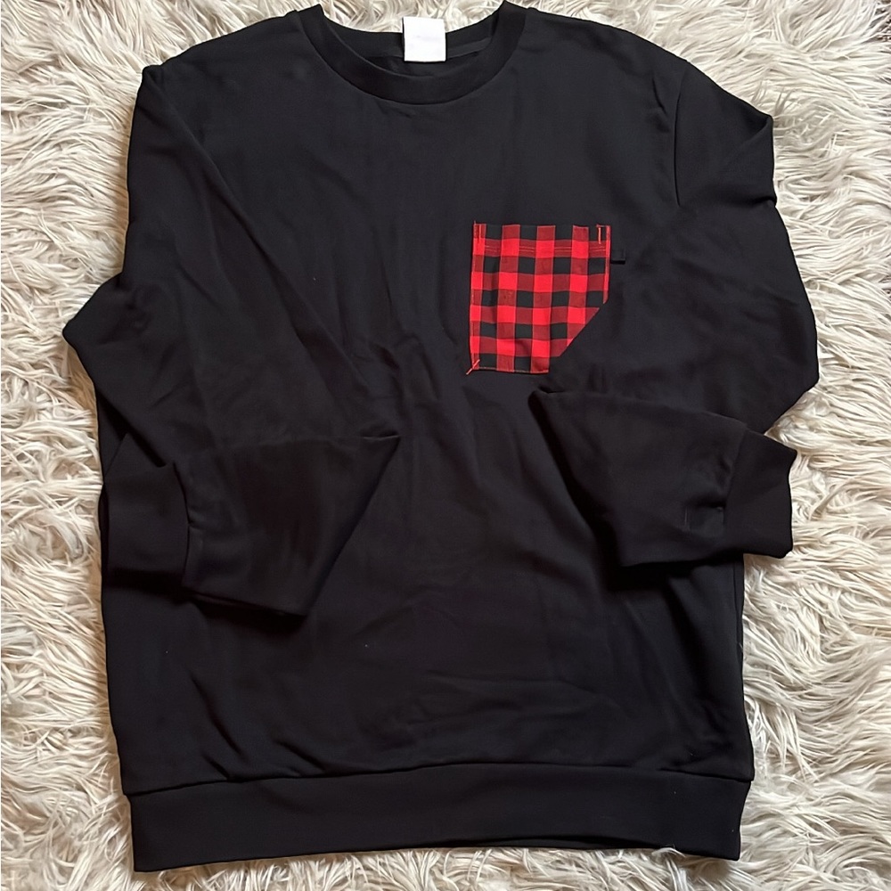 Black long sleeve sweatshirt